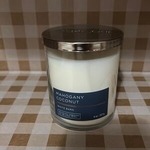 White Barn Mahogany Coconut Candle - Silver Lid